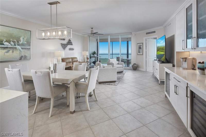 3 bedroom Condominium at 23850 Via Italia Cir 2004, Florencia, Estero — photo 3