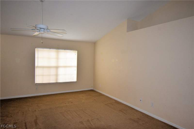 4 bedroom SingleFamilyResidence at 1724 SW 15th Ter, Cape Coral, Cape Coral — photo 3