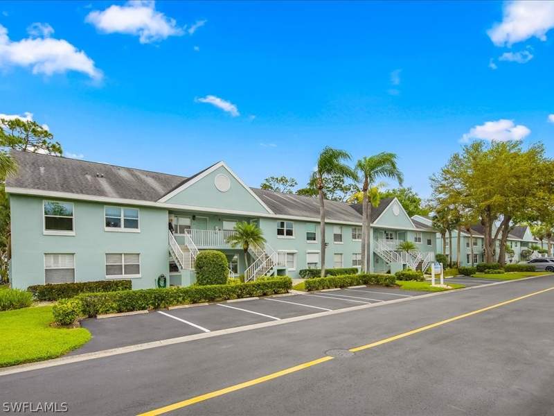 2 bedroom Condominium at 105 Wading Bird Cir U201, Pipers Pointe, Naples — photo 2