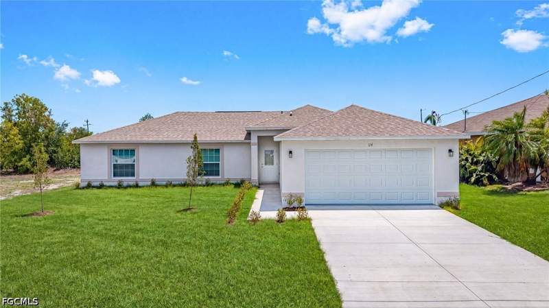 3 bedroom SingleFamilyResidence at 124 NE 15th Ter, Cape Coral, Cape Coral — photo 2