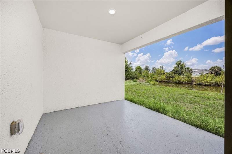 3 bedroom SingleFamilyResidence at 124 NE 15th Ter, Cape Coral, Cape Coral — photo 4