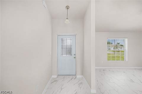 124 NE 15th Ter, Cape Coral FL - photo 8 of 37