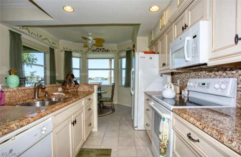 10350 Washingtonia Palm Way 4223, Fort Myers FL - photo 13 of 46