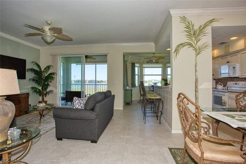 2 bedroom Condominium at 10350 Washingtonia Palm Way 4223, Lakeside Green, Fort Myers — photo 5
