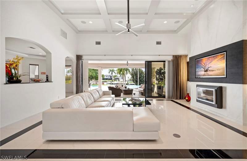 4 bedroom SingleFamilyResidence at 4944 Normandy Ct, Cape Coral, Cape Coral — photo 5