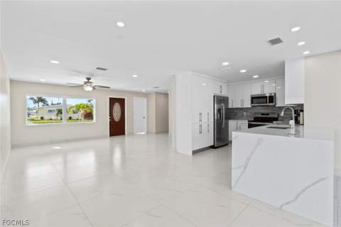107 Albatross St, Fort Myers Beach FL - photo 14 of 30