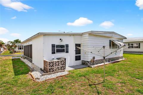 860 Moonlight Dr, North Fort Myers FL - photo 22 of 31