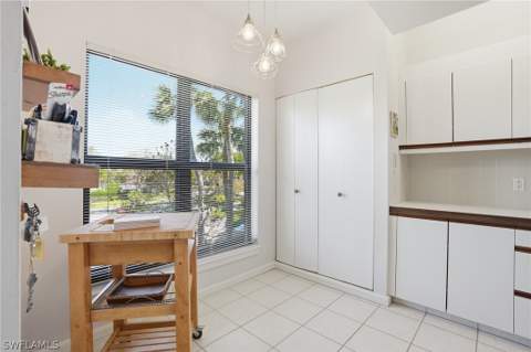 309 La Peninsula Blvd 309, Naples FL - photo 16 of 41