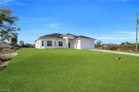2909 63rd St W, Lehigh Acres FL - photo 11 of 48