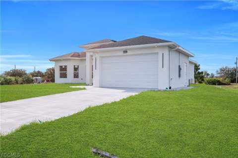 2909 63rd St W, Lehigh Acres FL - photo 13 of 48