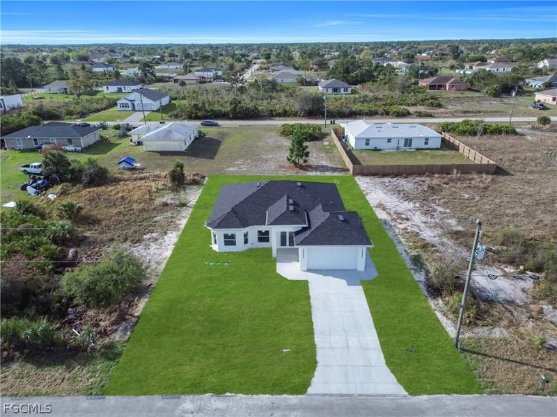 3 bedroom SingleFamilyResidence at 2909 63rd St W, Lehigh Acres, Lehigh Acres — photo 4