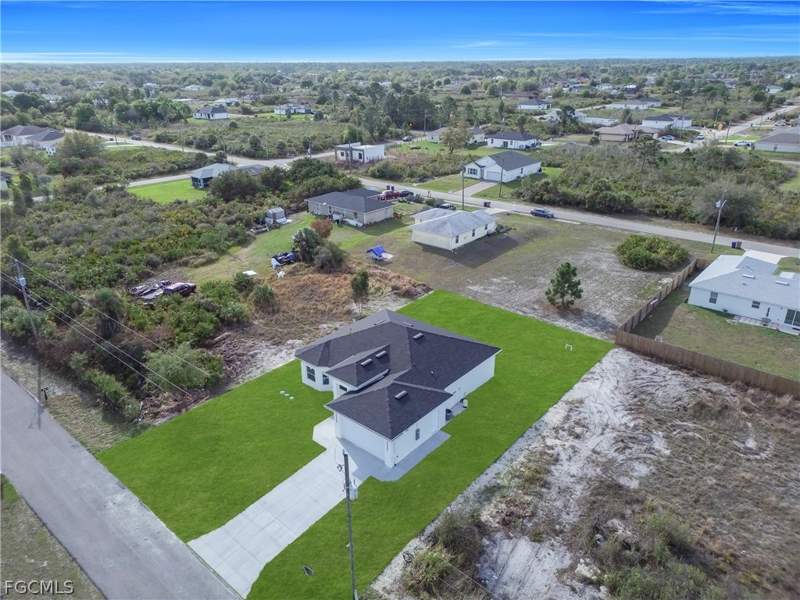 3 bedroom SingleFamilyResidence at 2909 63rd St W, Lehigh Acres, Lehigh Acres — photo 5