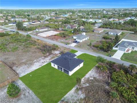 2909 63rd St W, Lehigh Acres FL - photo 7 of 48