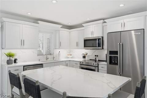 20 Bayview Blvd, Fort Myers Beach FL - photo 11 of 40