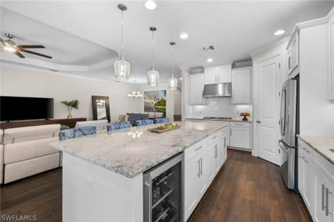 8685 Dilillo Ct, Naples FL - photo 12 of 49