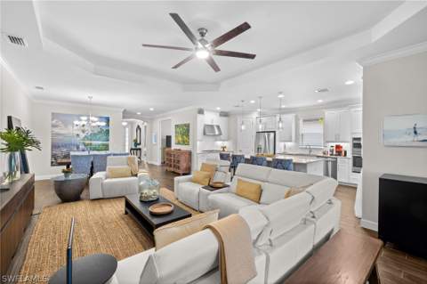 8685 Dilillo Ct, Naples FL - photo 15 of 49