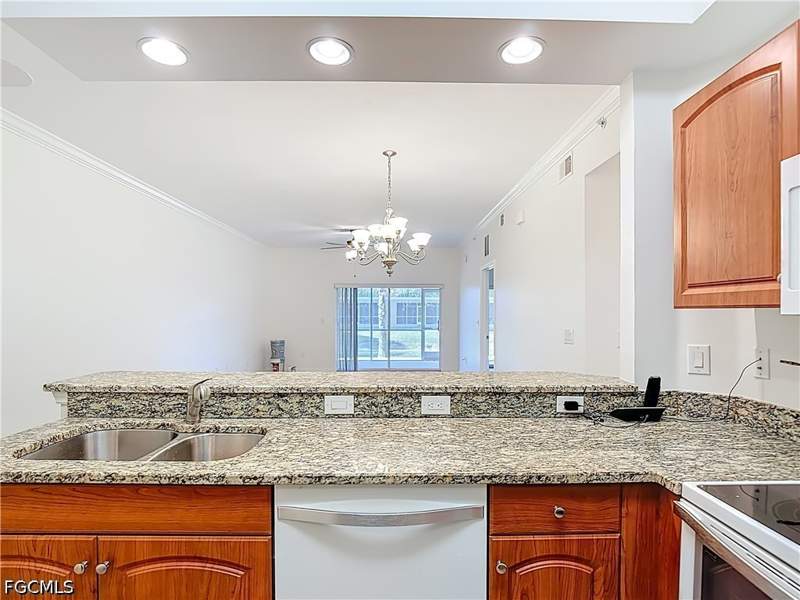 2 bedroom Condominium at 1108 Winding Pines Cir 104, Casa Di Fiori, Cape Coral — photo 4