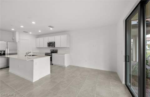1572 Lake Jessup Cir, Cape Coral FL - photo 14 of 34