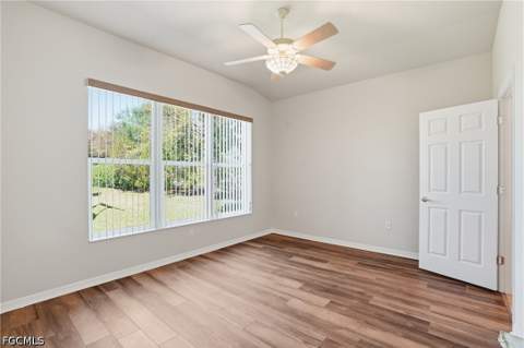 2457 Sutherland Ct, Cape Coral FL - photo 10 of 27