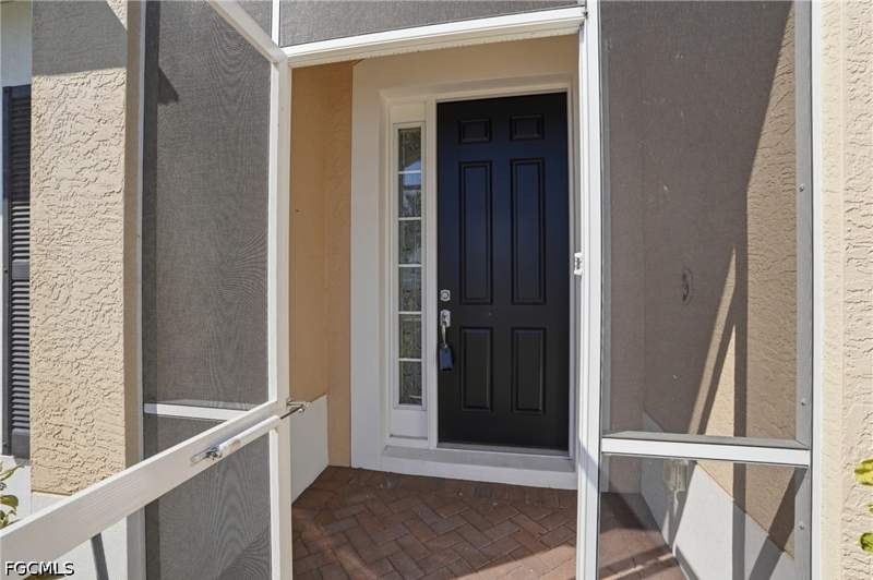 3 bedroom SingleFamilyResidence at 2457 Sutherland Ct, Sandoval, Cape Coral — photo 2