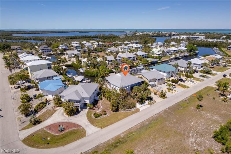 3 bedroom SingleFamilyResidence at 16247 Boyce Dr, Captains Cove, Bokeelia — photo 5