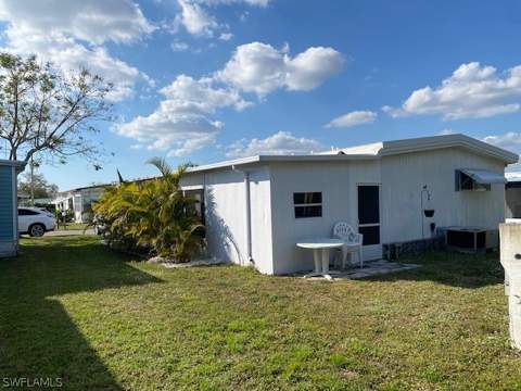 2738 Indianwood Dr, North Fort Myers FL - photo 7 of 38