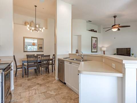 2880 Cypress Trace Cir 202, Naples FL - photo 6 of 23