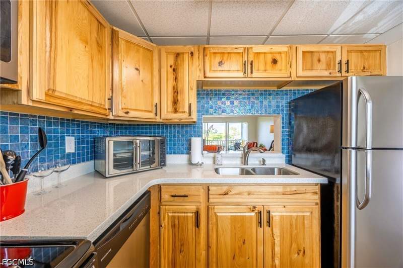 2 bedroom Condominium at 6220 Augusta Dr 309, Seven Lakes, Fort Myers — photo 3