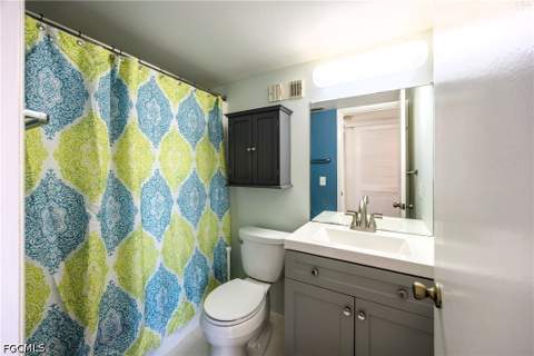6220 Augusta Dr 309, Fort Myers FL - photo 6 of 46