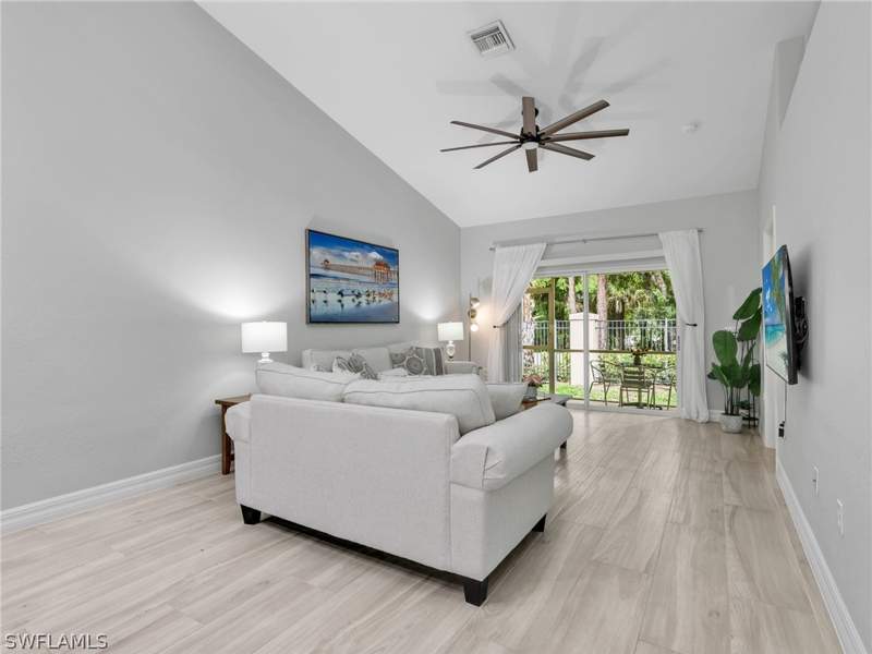2 bedroom Townhouse at 3505 Avion Woods Ct 902, Avion Woods, Naples — photo 4
