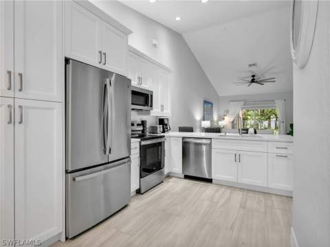 3505 Avion Woods Ct 902, Naples FL - photo 9 of 33