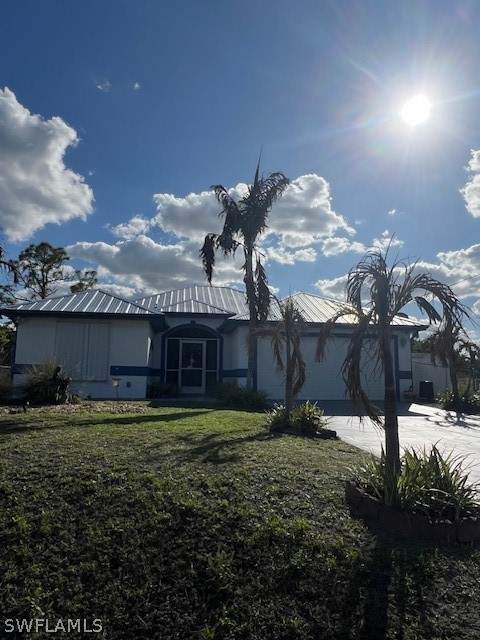 3 bedroom SingleFamilyResidence at 360 Eisenhower Blvd, Lehigh Acres, Lehigh Acres — photo 3