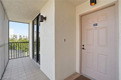 8403 Estero Blvd 201, Fort Myers Beach FL - photo 10 of 43