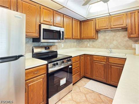 1326 S Brandywine Cir 4, Fort Myers FL - photo 11 of 45