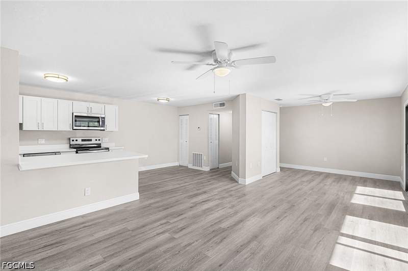 2 bedroom Condominium at 17422 Birchwood Ln 4, Timber Lake Condo, Fort Myers — photo 4