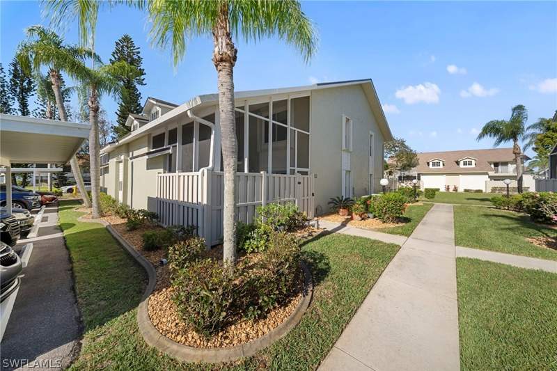 3 bedroom Townhouse at 13160 Whitehaven Ln 121, Heather Ridge II, Fort Myers — photo 2