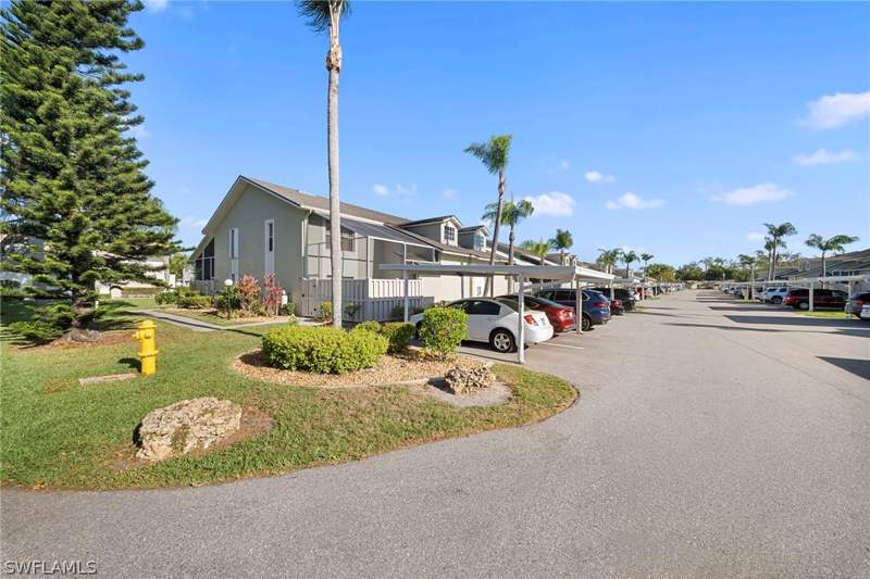 3 bedroom Townhouse at 13160 Whitehaven Ln 121, Heather Ridge II, Fort Myers — photo 4