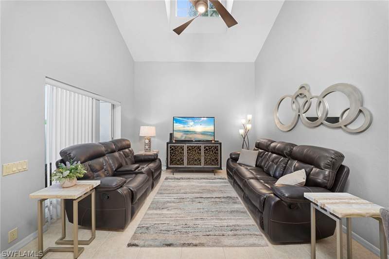 3 bedroom Townhouse at 13160 Whitehaven Ln 121, Heather Ridge II, Fort Myers — photo 5