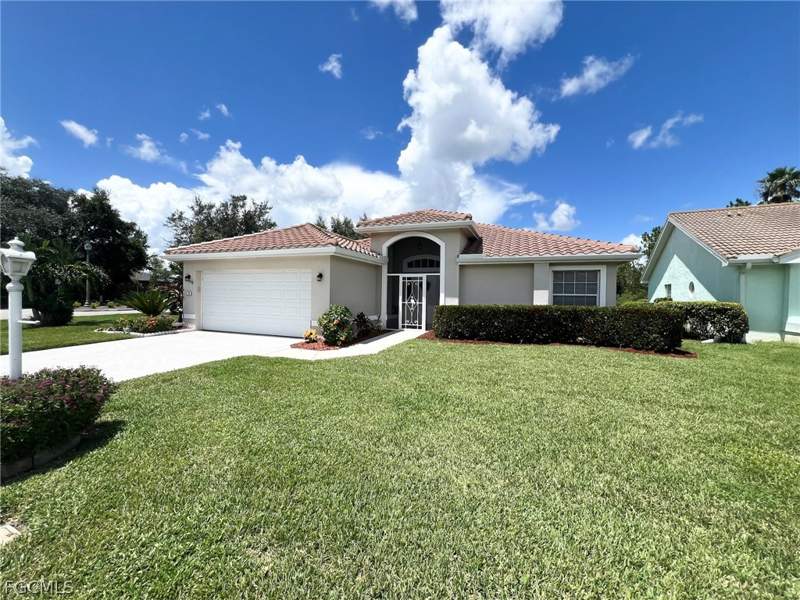 2 bedroom SingleFamilyResidence at 2170 Embarcadero Way, Herons Glen, North Fort Myers — photo 4