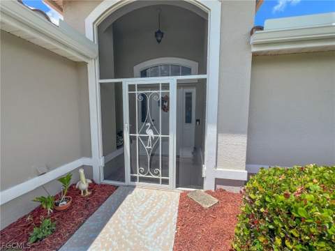 2170 Embarcadero Way, North Fort Myers FL - photo 8 of 47