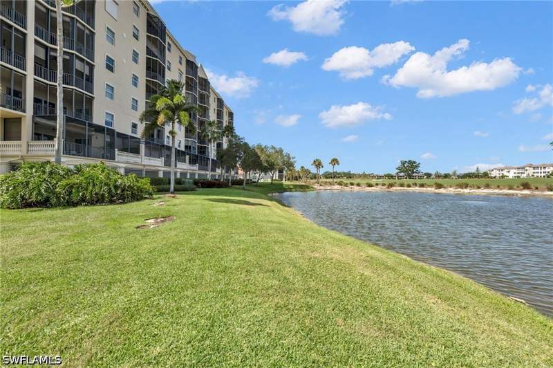2 bedroom Condominium at 580 El Camino Real 3402, Vista Pointe, Naples — photo 2