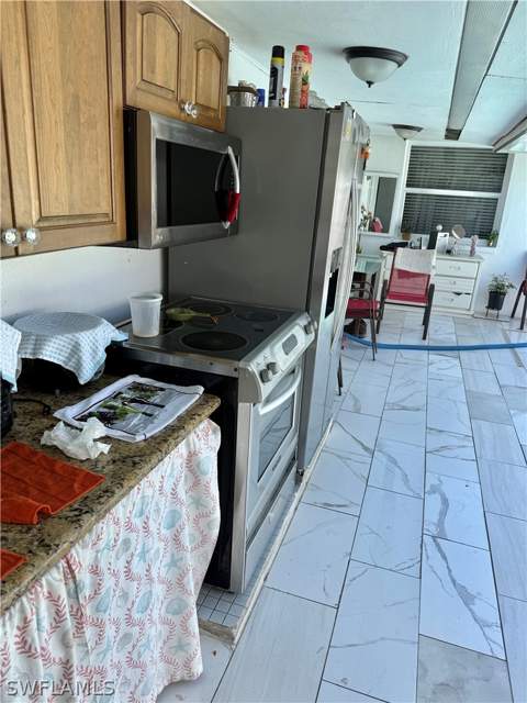 226 Kingston Dr, Fort Myers FL - photo 15 of 22
