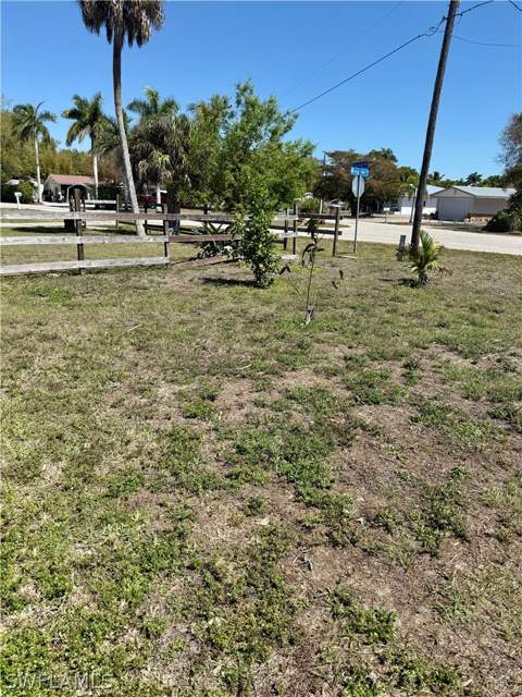 226 Kingston Dr, Fort Myers FL - photo 22 of 22