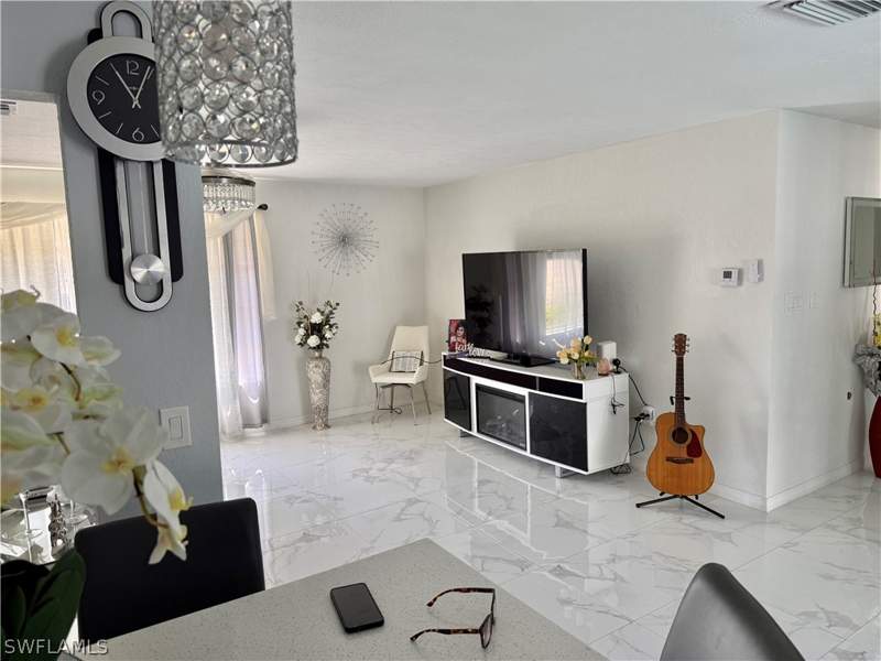 3 bedroom SingleFamilyResidence at 226 Kingston Dr, Russell Park, Fort Myers — photo 4
