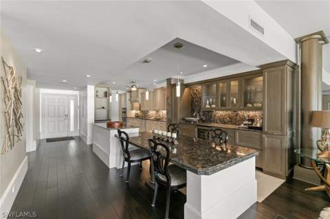 406 La Peninsula Blvd 406, Naples FL - photo 15 of 38