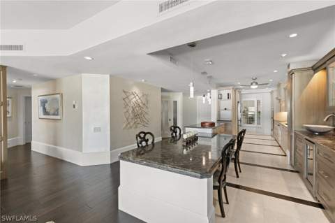 406 La Peninsula Blvd 406, Naples FL - photo 20 of 38