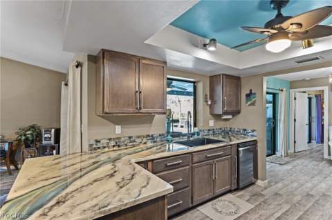 241 Connecticut Ave, Fort Myers FL - photo 11 of 42