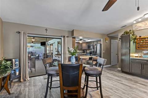 241 Connecticut Ave, Fort Myers FL - photo 14 of 42