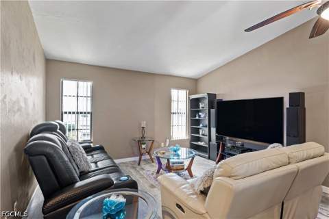 241 Connecticut Ave, Fort Myers FL - photo 15 of 42