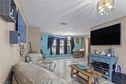 241 Connecticut Ave, Fort Myers FL - photo 8 of 42